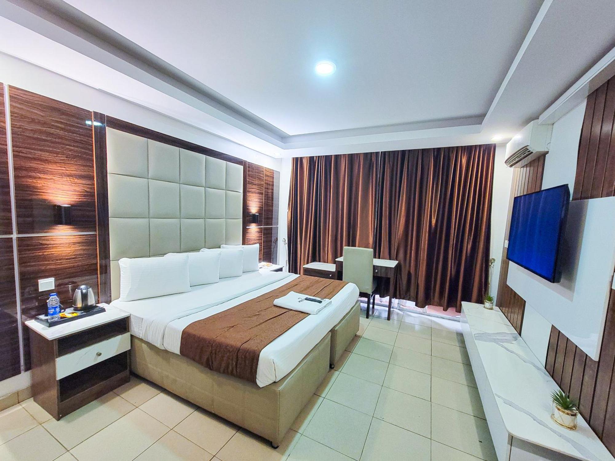 Presken Hotels @ Victoria Island Apese エクステリア 写真