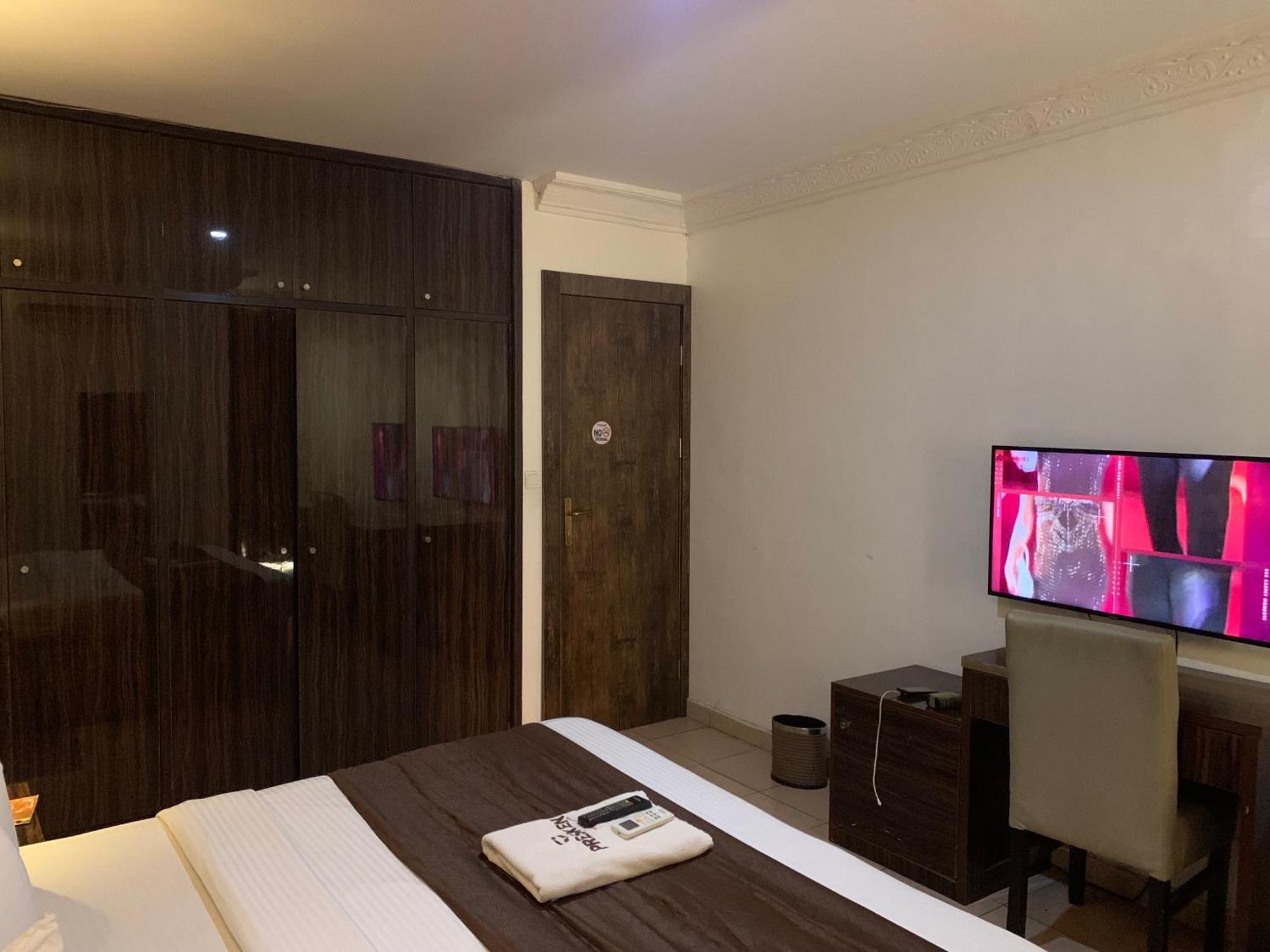 Presken Hotels @ Victoria Island Apese エクステリア 写真