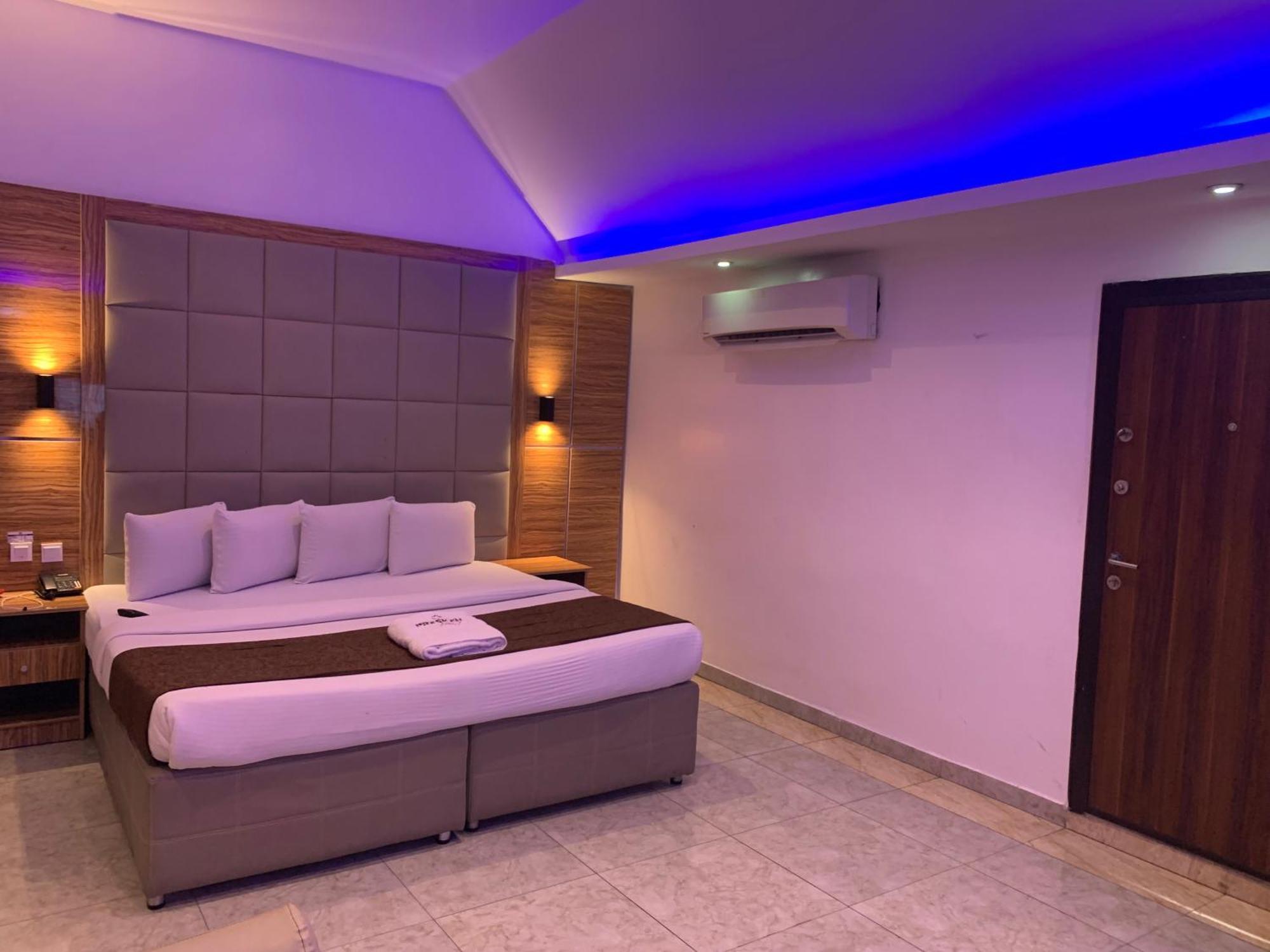Presken Hotels @ Victoria Island Apese エクステリア 写真